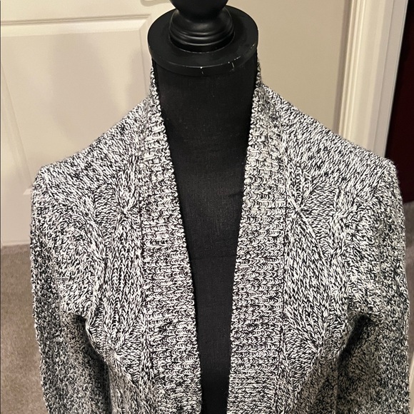Faded Glory Black and White Knit Cardigan - Picture 2 of 8